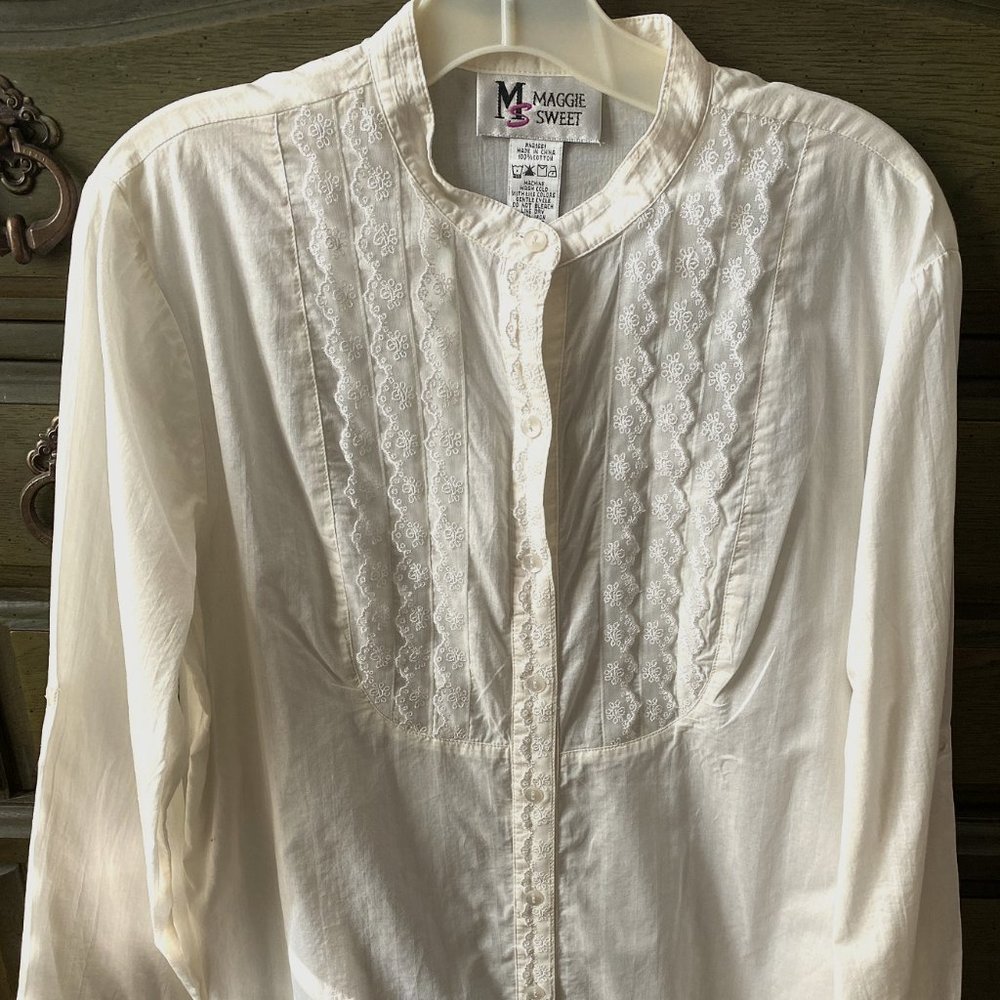 Lacy Cream Tunic Top LS (M)